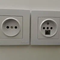 کلید و پریز برق 47 عدد، سالم و تمیز