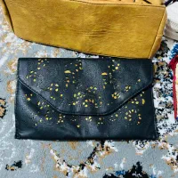 تعدادی کیف کیف بزرگ و کوچک|کیف، کفش، کمربند|بوشهر, |دیوار