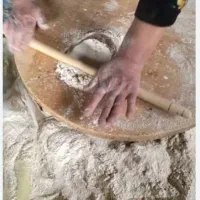 پخت نان محلی