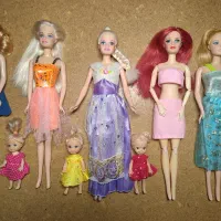 ۶ عروسک باربی و ۲ بچه باربی