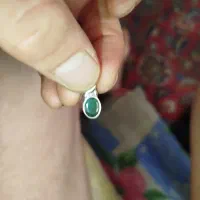 آویز گردنی نقره با سنگ زمرد اصل