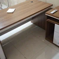 صندلی اداری مدیریتی بهمراه کشویی|دفتر کار|تهران, صادقیه|دیوار