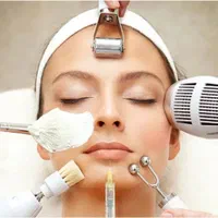 پاکسازی پوست وفشیال درمطب توسط مربی فنی حرفه ای