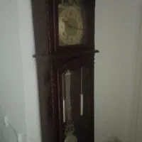 ساعت ایستاده کاملا سالم