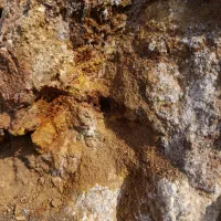 فروش رگه سنگ خام نقدی