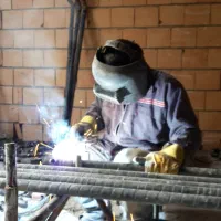 لوله کشی گاز انجام هرگونه خردکاری و برشی|خدمات پیشه و مهارت|سنندج, |دیوار