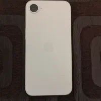 iPhone 16e + adapter