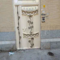 منزل دوطبقه مسکونی