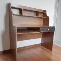 میز تحریر چوبی