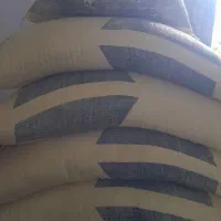فروش چند کیسه دان مرغ گوشتی و دستگاه جوجه کشی