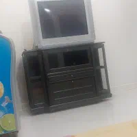 TV سامسونگ ۳۰ اینچ و میز نو