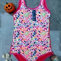 مایو شنا|لباس|باقرشهر, |دیوار