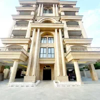خانم دشتی عمارت مجلل۲۱۰متری۲۰مترتراس قابل چیدمان