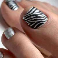 کاشت ناخن با بهترین موادو نیازمند مدل کاشت پا