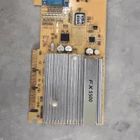 تعدادی قطعه کیس کامپیوتر فروخته میشود