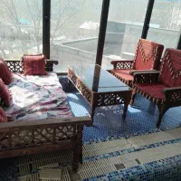 تخت و میز و صندلی سنتی