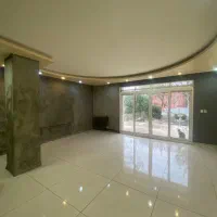 110متری-سعدی-همراه-با-حیاط-مشاع