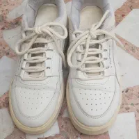 دوتا کتونی ۳۰۰ هر دو کاملا سالم