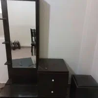 میز آرایشی در حد نو ..دراور ۶ طبقه ۷کشو