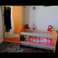 تخت خواب و کمد