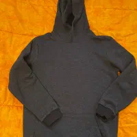 هودی و کلاه|لباس|مشهد, فلسطین|دیوار