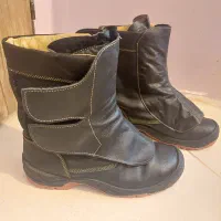 کفش ایمنی ساقدار ضدلغزش و ضدآب 43