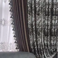 کنار پرده سالم ومرتب