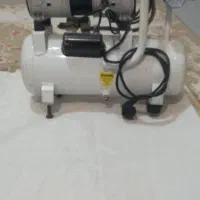 تراز لیزری و پمپ باد ۱۰لیتری|حراج|کلیبر, |دیوار