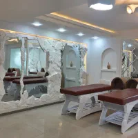 اجاره ی تخت مژه ، میز ناخن و پاکسازی پوست|آرایشگاه و سالن‌های زیبایی|شیراز, سینما سعدی|دیوار