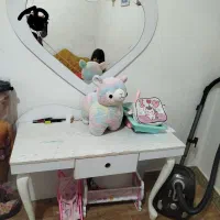 تخت نوجوان همراه با میز و اینه|تخت و سرویس خواب|ورامین, ورامین|دیوار