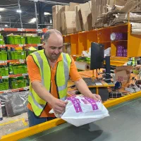 استخدام آقا و خانم در انبار اسنپ شاپ|استخدام اداری و مدیریت|تهران, شهرک ابوذر|دیوار