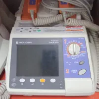 فروش الکتروشوک و دیفیبریلاتور بیمارستانی|پزشکی|تهران, فلسطین (میدان انقلاب)|دیوار