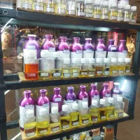 عطرفقط گرمی ۱۵هزار پاساژ عقیق همکف( بیوتی لند)