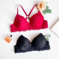 سوتین پشت طرحدار