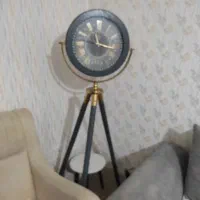 ساعت ایستاده