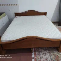 تخت چوبی و تشک دو نفره با صخامت۳۰ سانت طبی