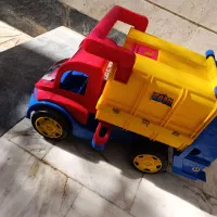 اسباب بازی کامیون