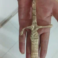 خنجر برنجی حکاکی شده به زبان عربی و اعداد یونانی|کلکسیون اشیاء عتیقه|اصفهان, شهرک میلاد|دیوار