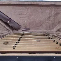 سنتور نونو|سازهای سنتی|ساری, |دیوار