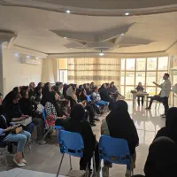 کار درمنزل با گوشی