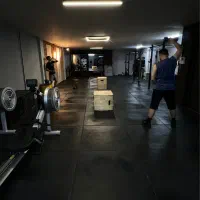 همکاری با مربیان در هوم جیم و باشگاه