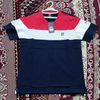 لباس/تی شرت ورزشی فیلا.