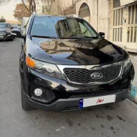 سورنتو مشکی ۲۰۱۲