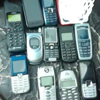 ۱۱ گوشی انتیک قدیمی کلکسیونی  توضیحات مطالعه شود