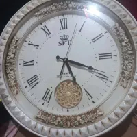 ساعت دیواری سالم