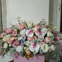 باکس گل مصنوعی با گلای خارجی