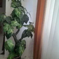 درختچه مصنوعی بزرگ با گلدون
