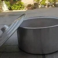 قابلمه رویی مناسب برای آشپزی تمیز و بزرگ|ظروف پخت‌وپز|رشت, بلوار گیلان|دیوار