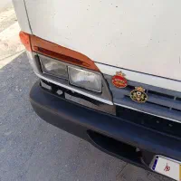 ایسوزو ۸۴ چهار چراغ