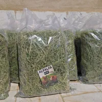 یونجه باکیفیت و پوشال